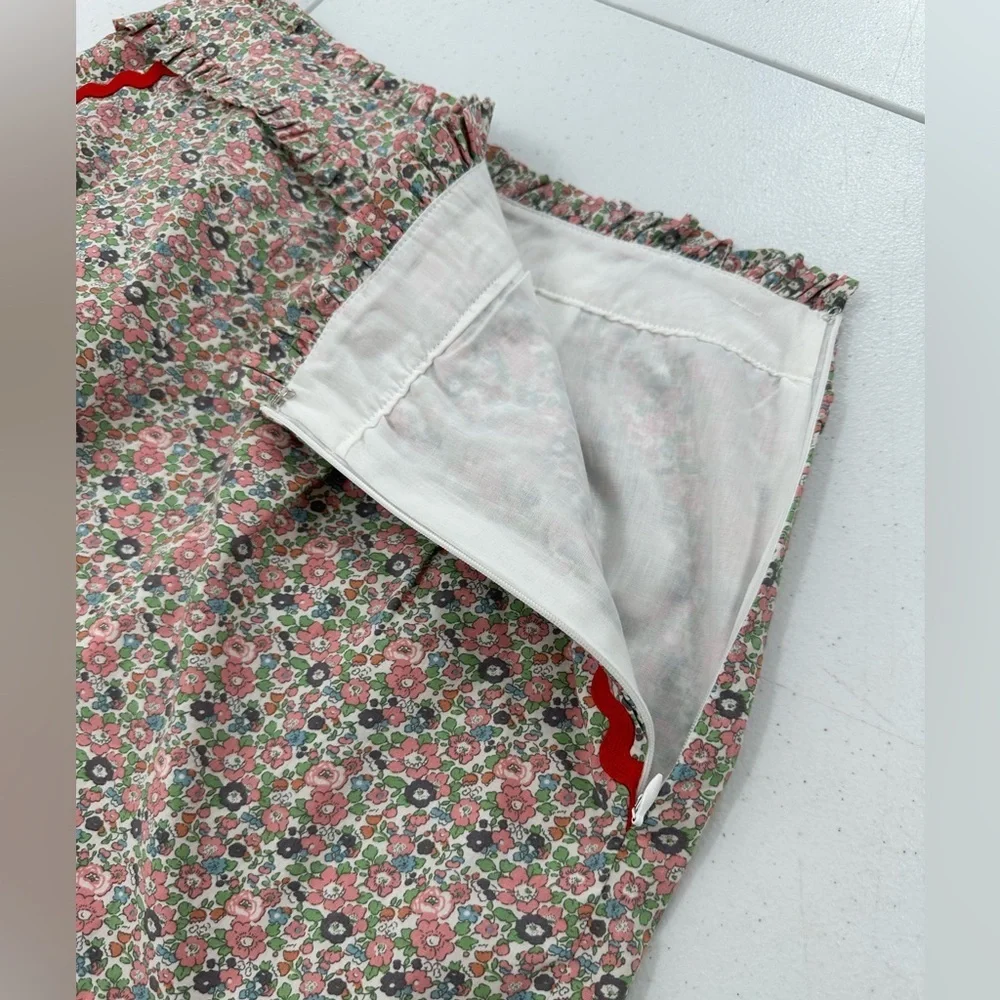 English Factory Micro Floral Ruffle Waist Shorts Red Trim Cottagecore Size Large